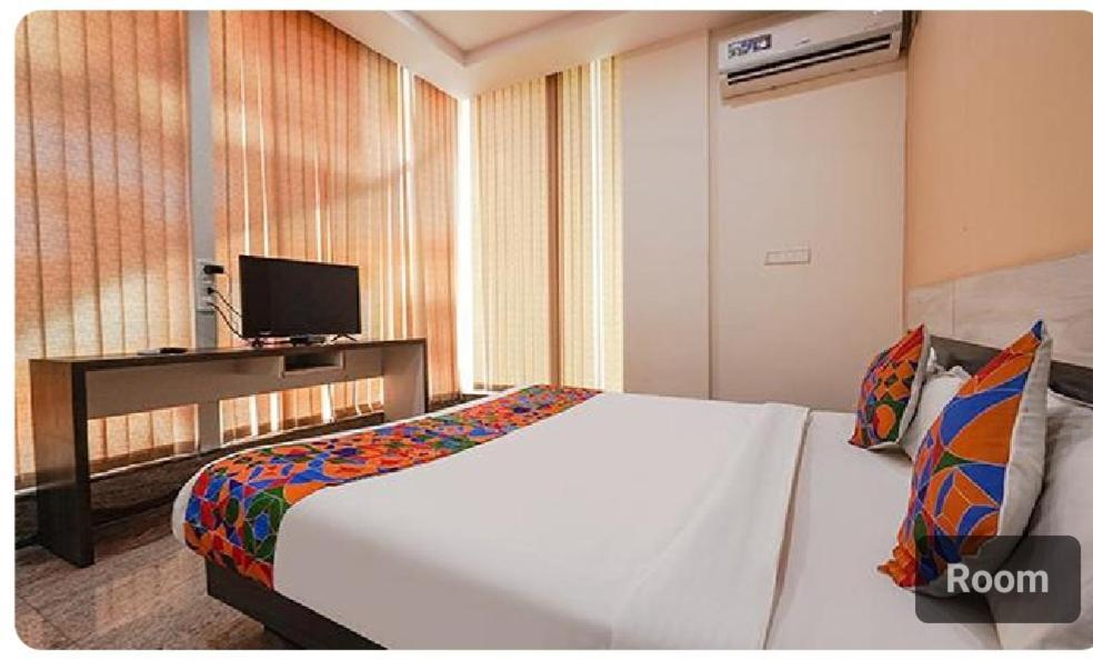 Lavish Residency Hotel Bangalore Ngoại thất bức ảnh